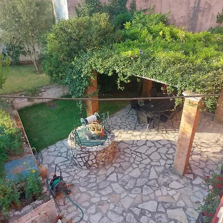 Ferienhaus La Casa Di Quartiere Kanálion